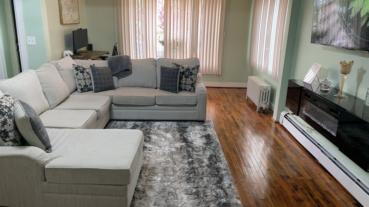 Photo of Livingroom in Queens