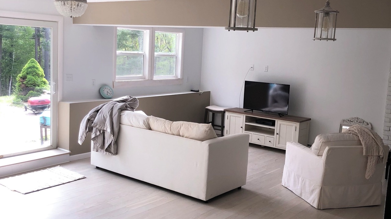 Photo of Livingroom in Marshfield