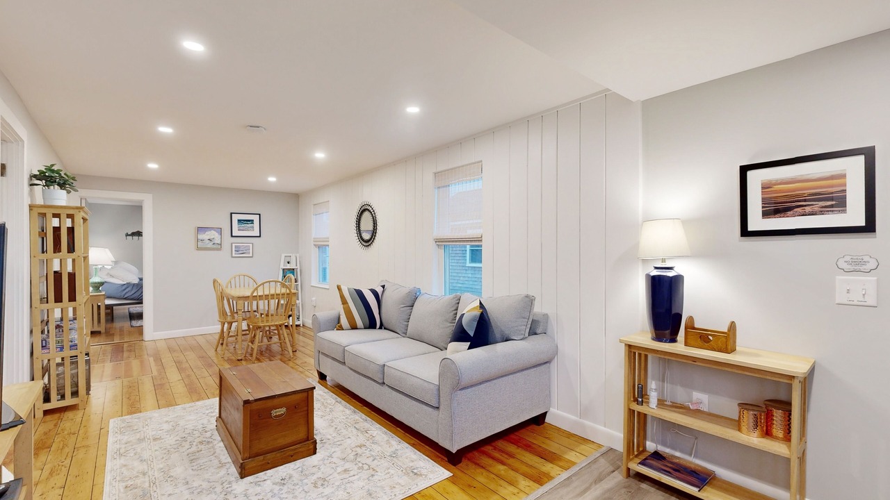 Photo of Livingroom in Barnstable