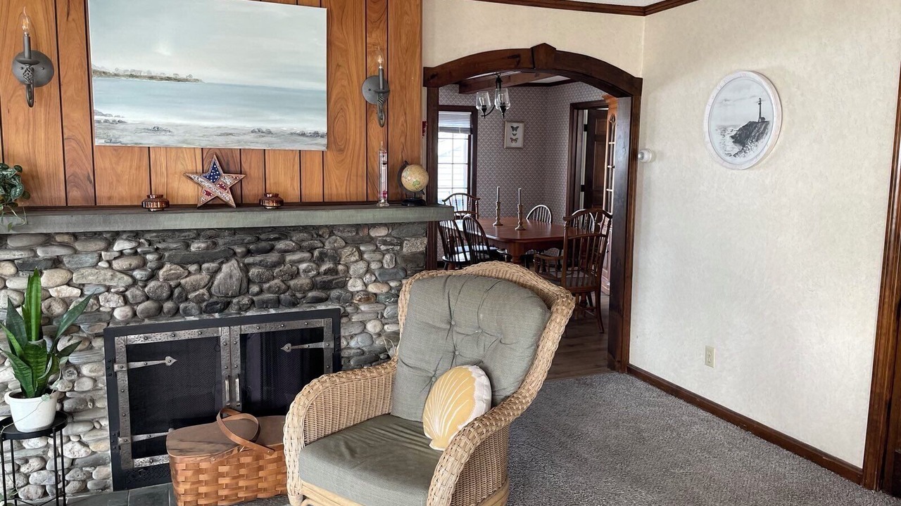 Photo of Livingroom in Hampton
