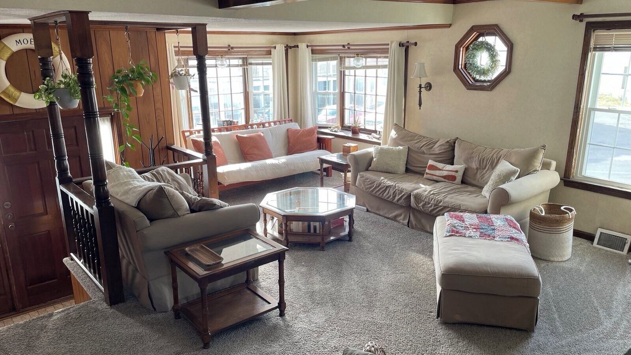 Photo of Livingroom in Hampton