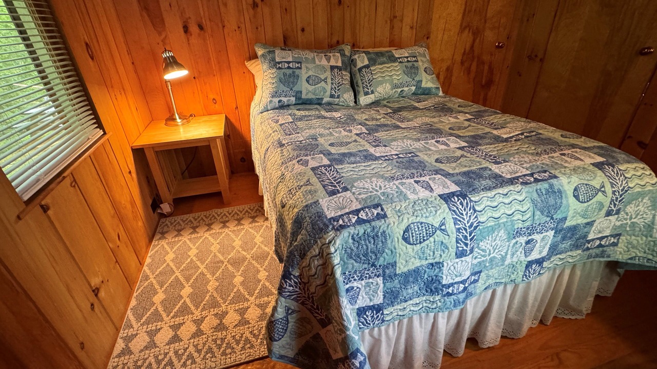Photo of Bedroom in Moultonborough