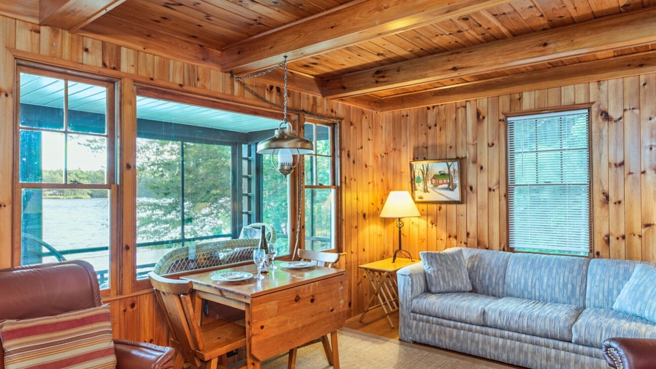Photo of Livingroom in Moultonborough