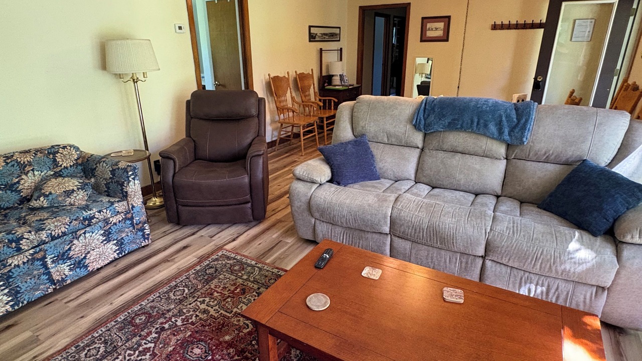 Photo of Livingroom in Town of Scriba