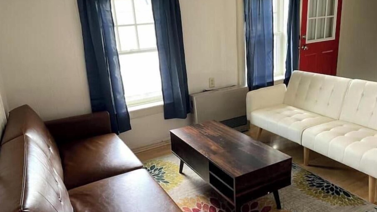 Photo of Livingroom in Old North End