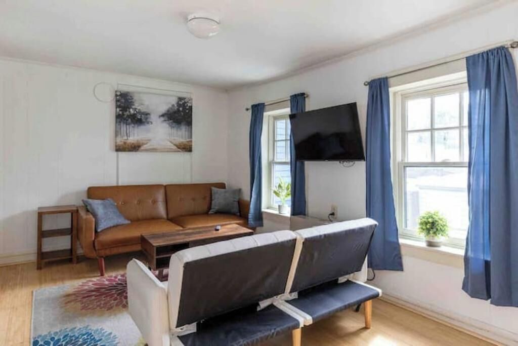 Photo of Livingroom in Old North End