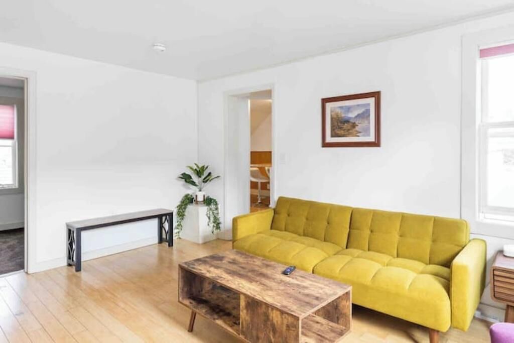 Photo of Livingroom in Old North End
