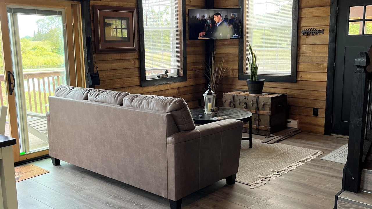 Photo of Livingroom in Whitehall