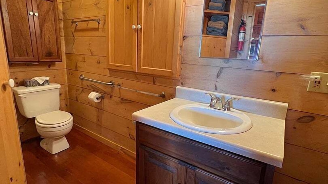 Photo of Bathroom in Mid-Coast and Islands