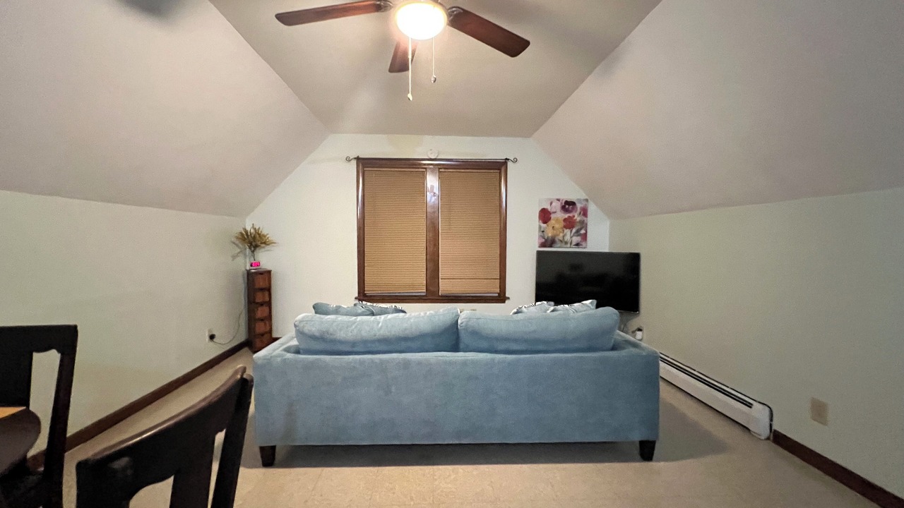 Photo of Livingroom in Holyoke