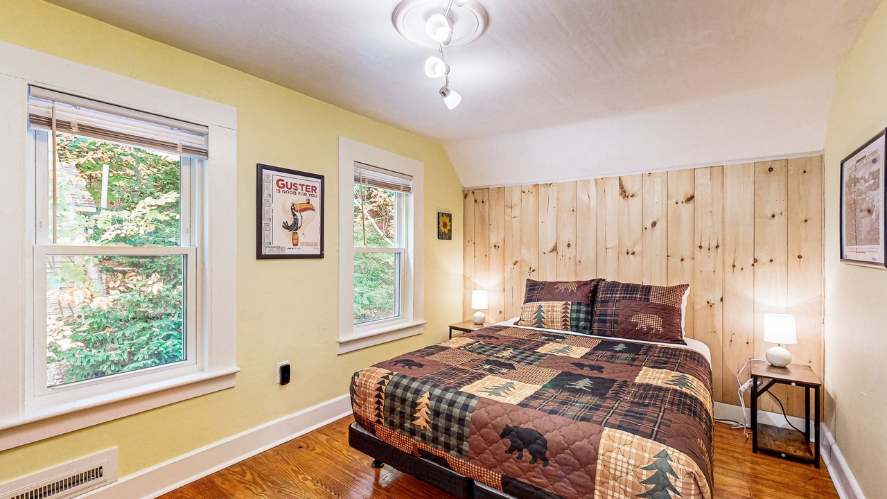 Photo of Bedroom in Alton Bay