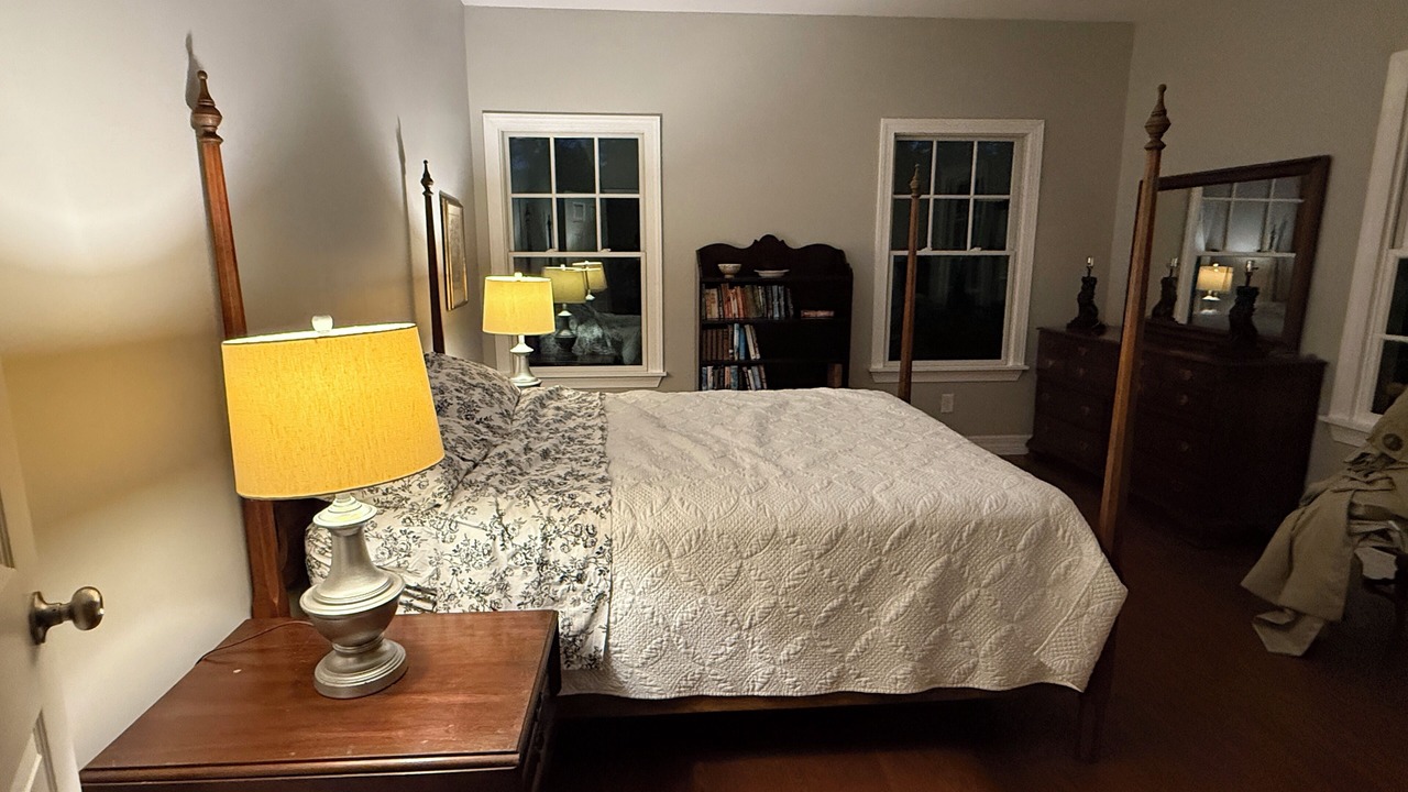 Photo of Bedroom in Glendale