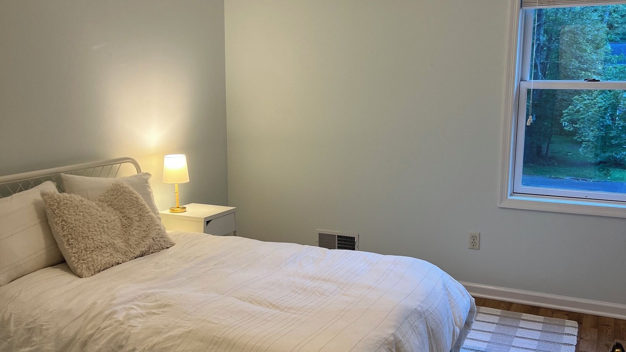 Photo of Bedroom in Rhinebeck Village Business District