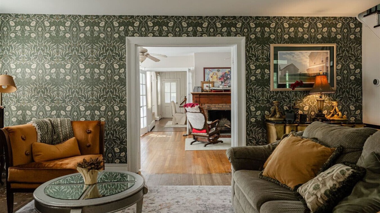 Photo of Livingroom in Stony Brook