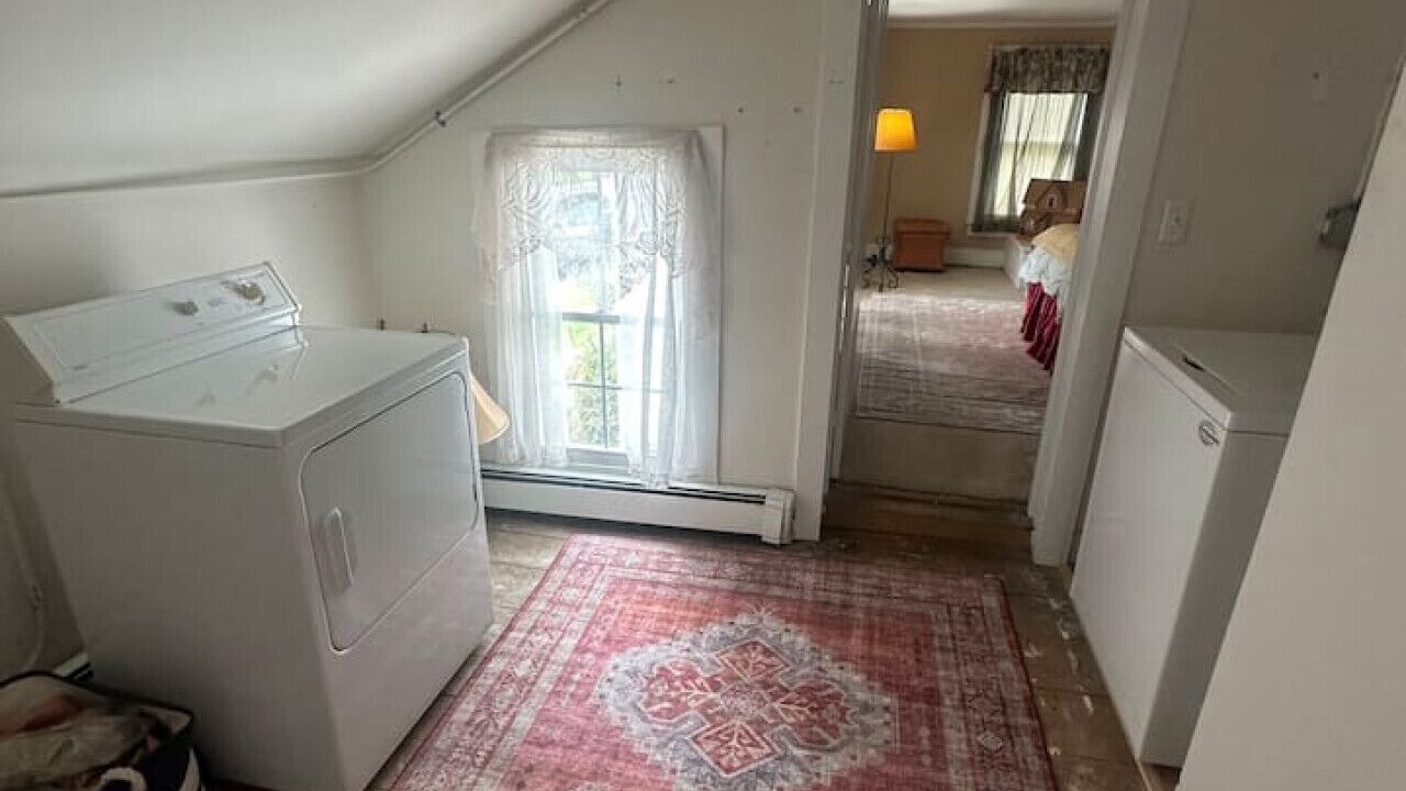 Photo of Bedroom in Stony Brook