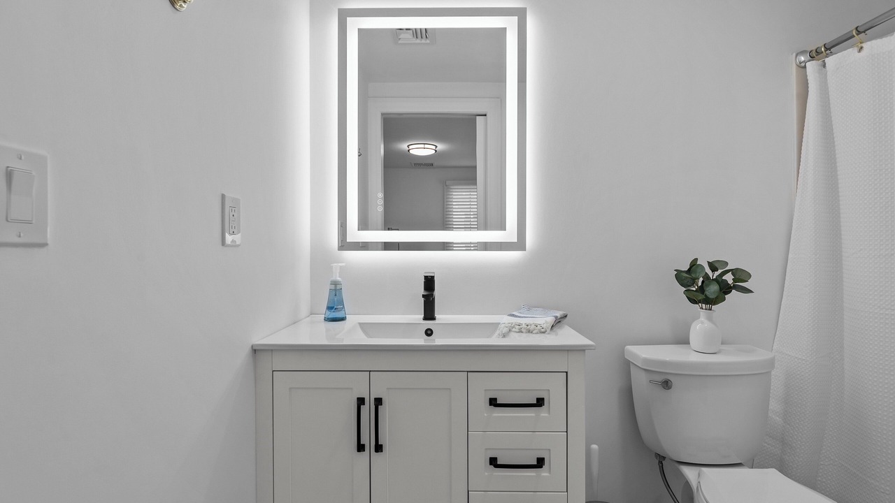 Photo of Bathroom in Easton's Point