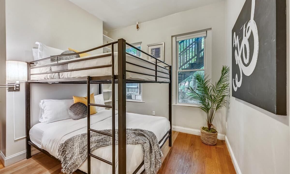 Photo of Bedroom in Highland Park