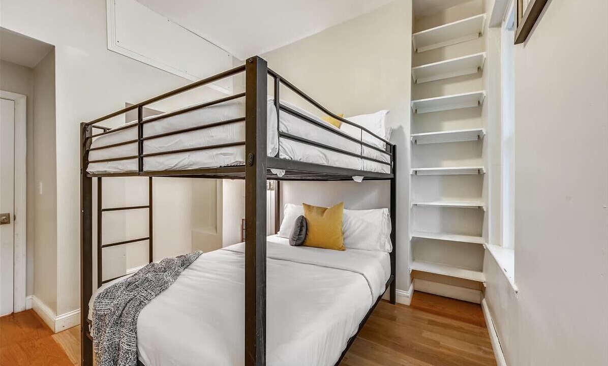 Photo of Bedroom in Highland Park