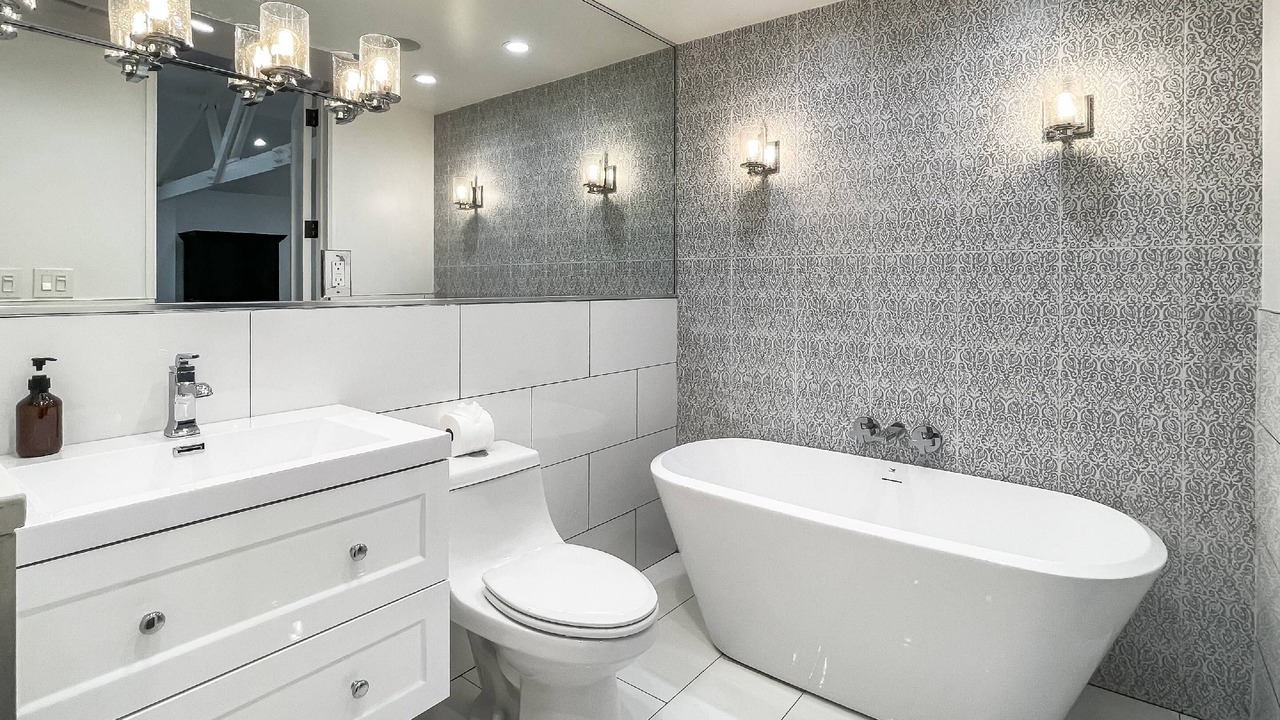 Photo of Bathroom in Cos Cob