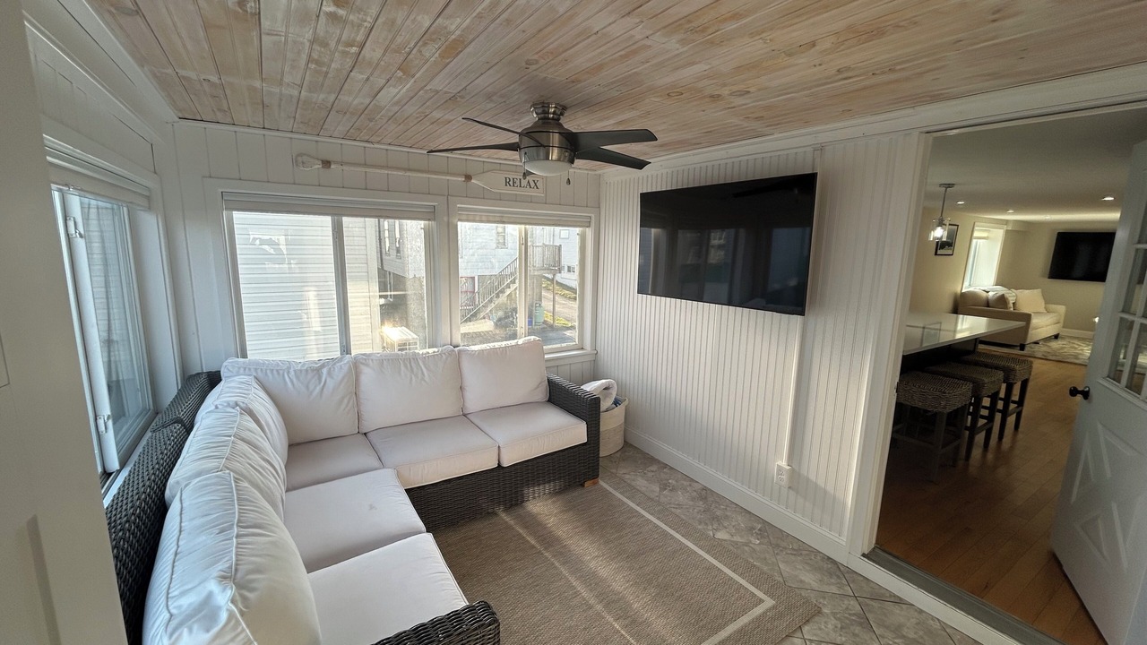 Photo of Livingroom in York Beach