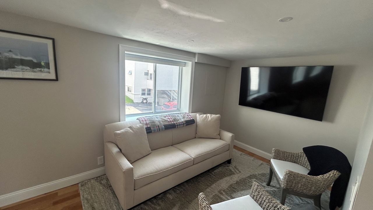 Photo of Livingroom in York Beach