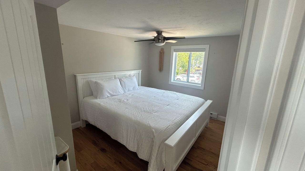 Photo of Bedroom in York Beach