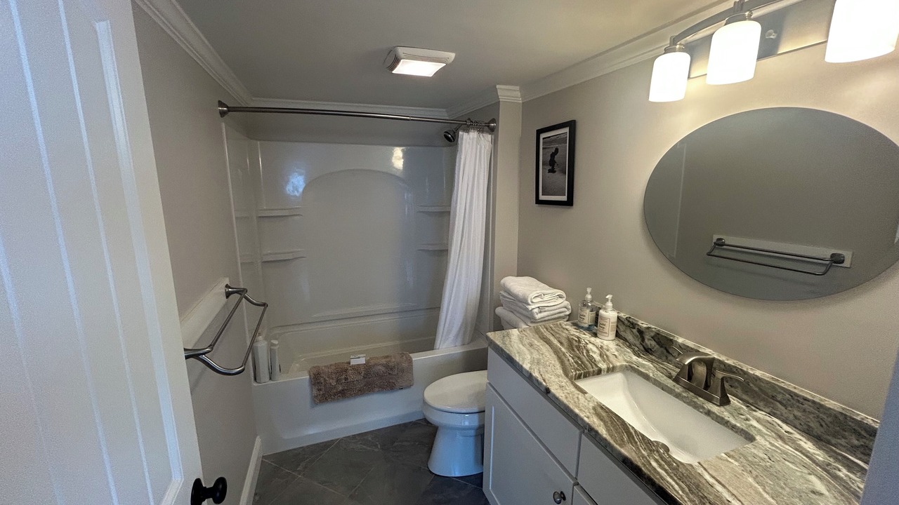 Photo of Bathroom in York Beach