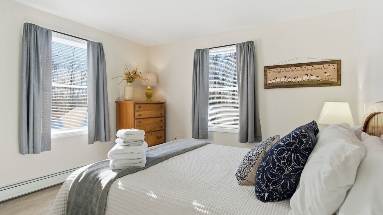 Photo of Bedroom in Alton Bay
