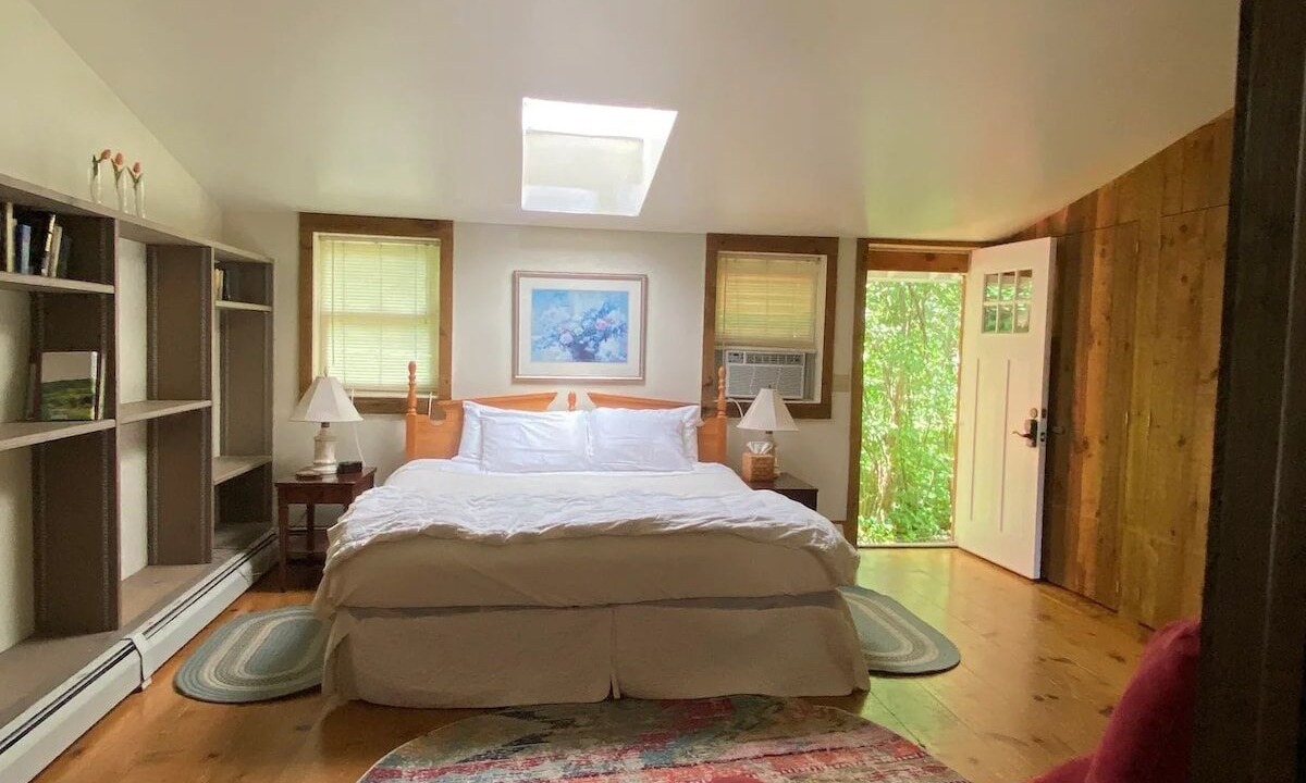Photo of Bedroom in Canaan