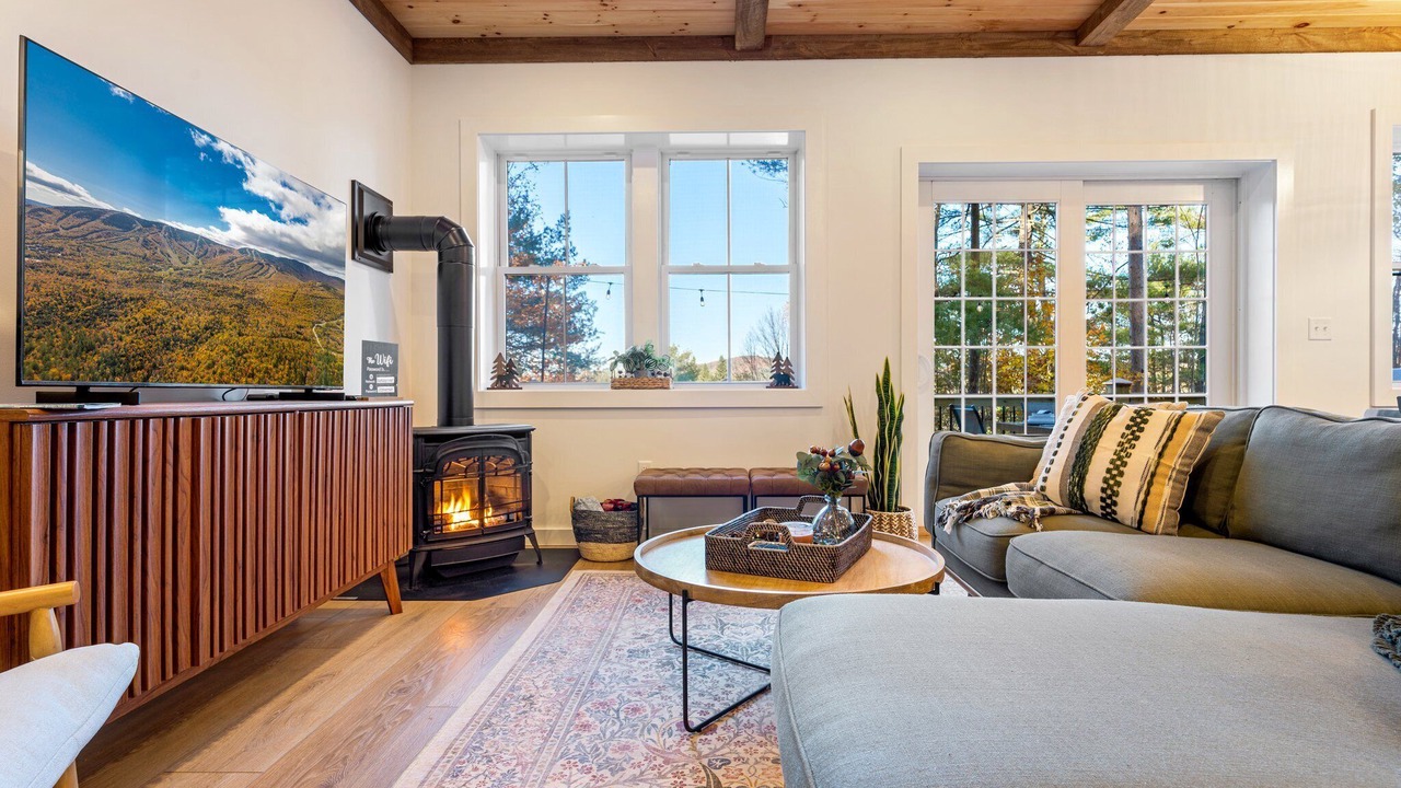 Photo of Livingroom in Bethel
