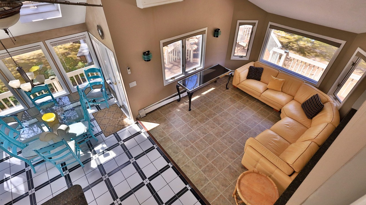 Photo of Livingroom in Cotuit