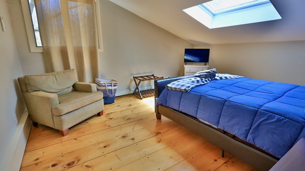 Photo of Bedroom in Cotuit