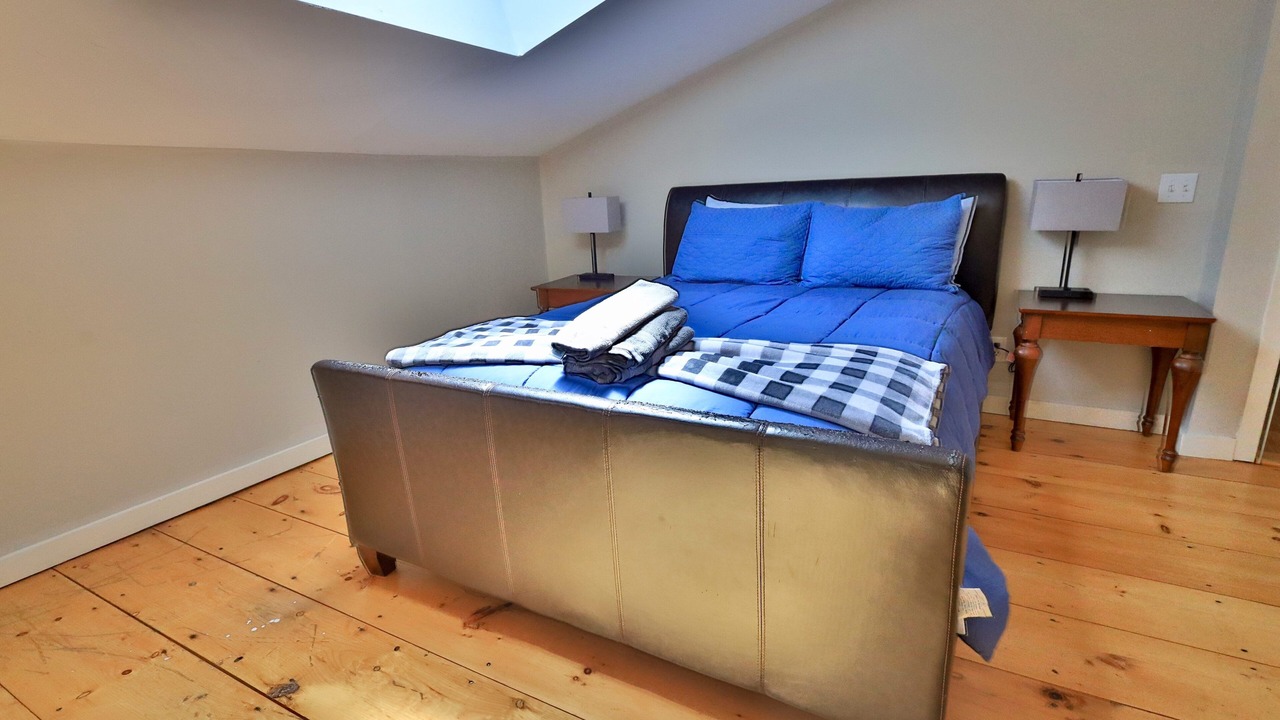 Photo of Bedroom in Cotuit