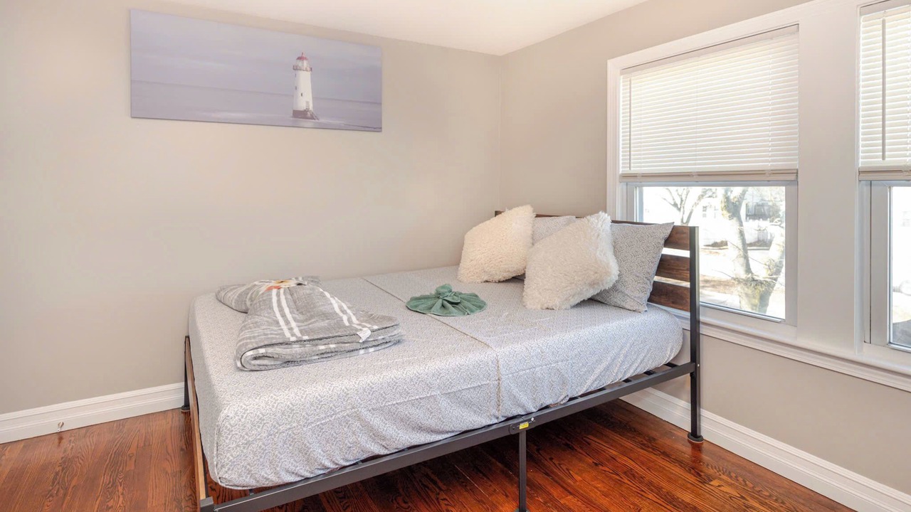 Photo of Bedroom in Quincy