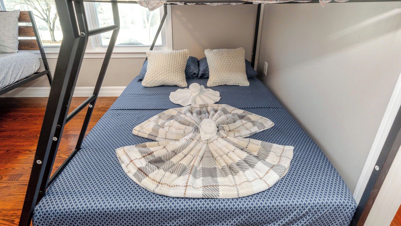 Photo of Bedroom in Quincy
