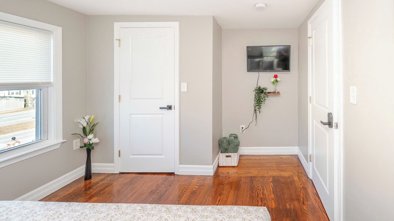 Photo of Bedroom in Quincy