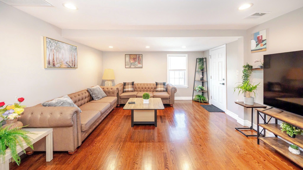 Photo of Livingroom in Quincy