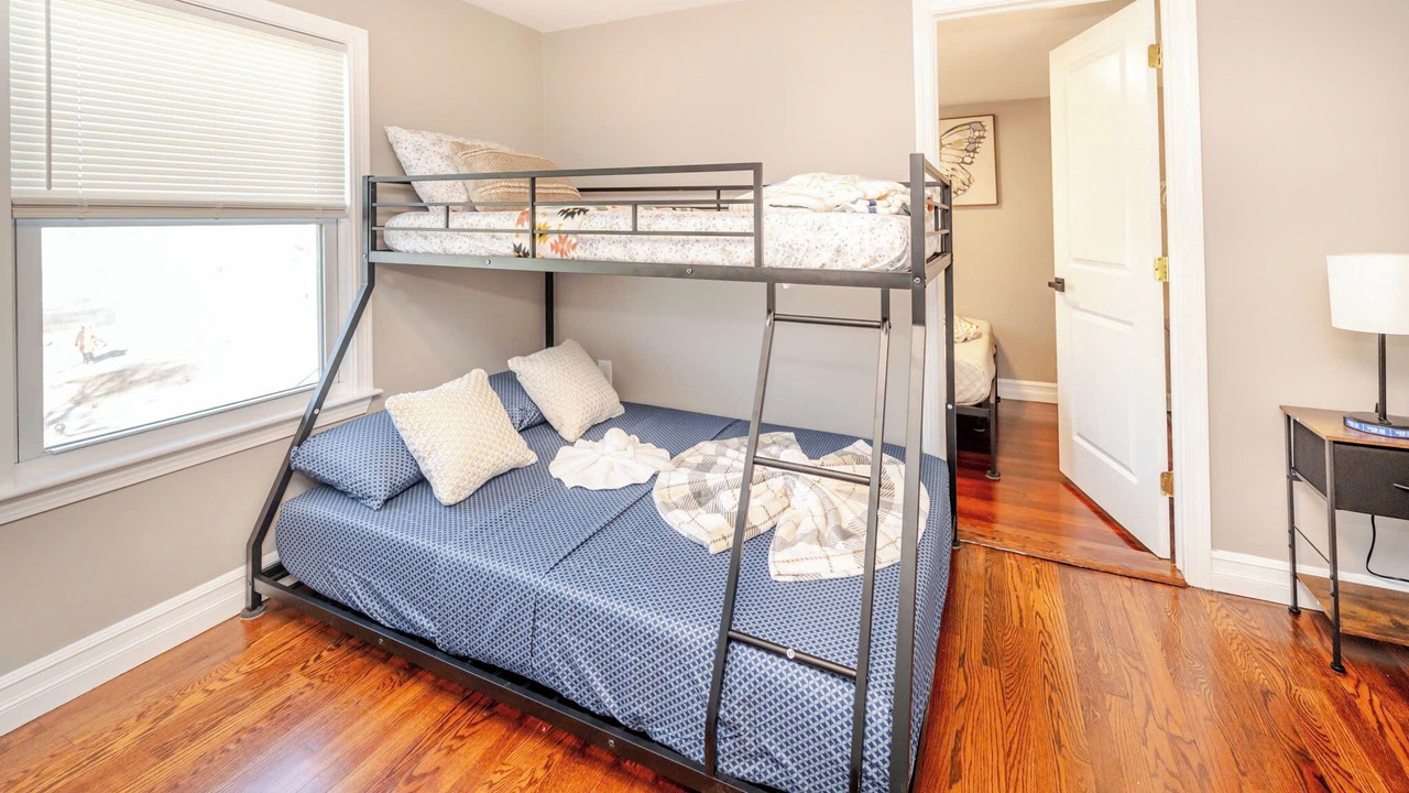 Photo of Bedroom in Quincy