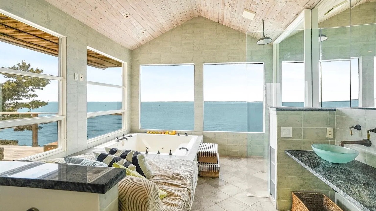 Photo of Bathroom in Fire Island Pines