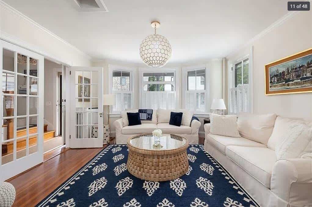 Photo of Livingroom in The Point