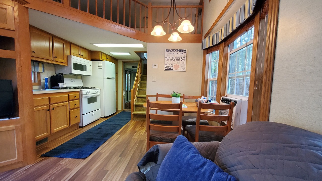 Photo of Livingroom in East Falmouth