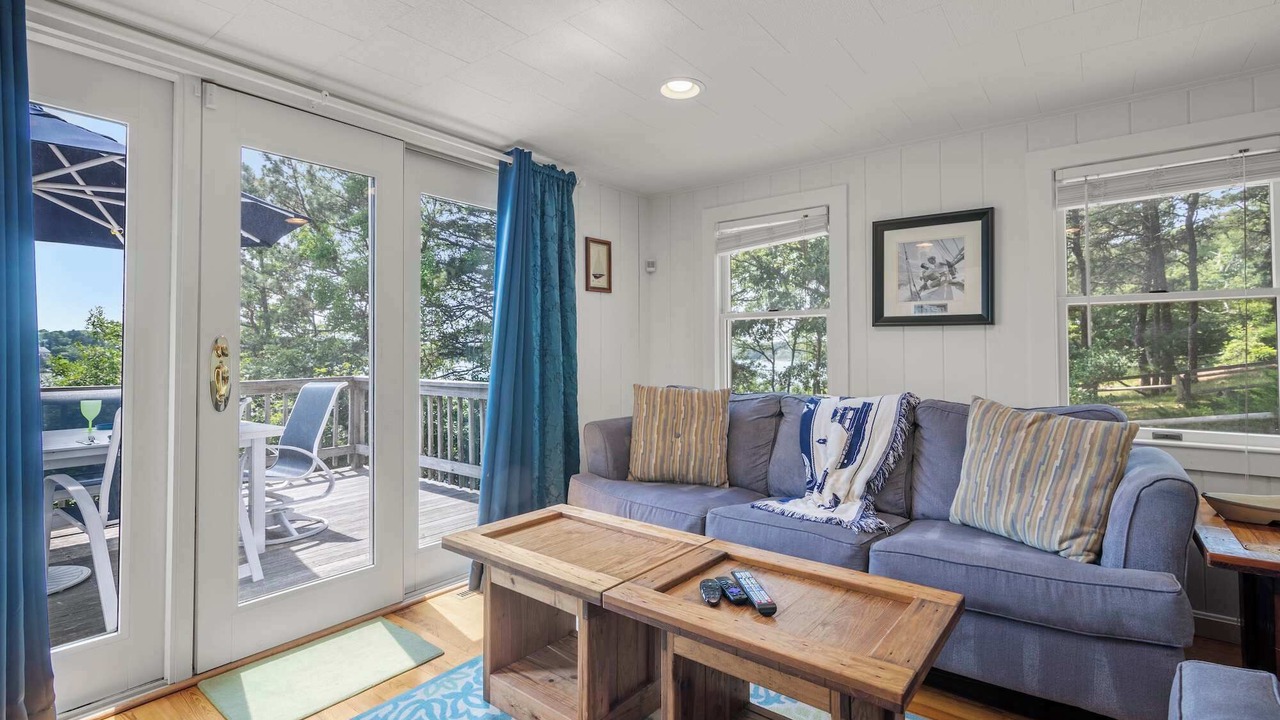 Photo of Livingroom in South Dennis