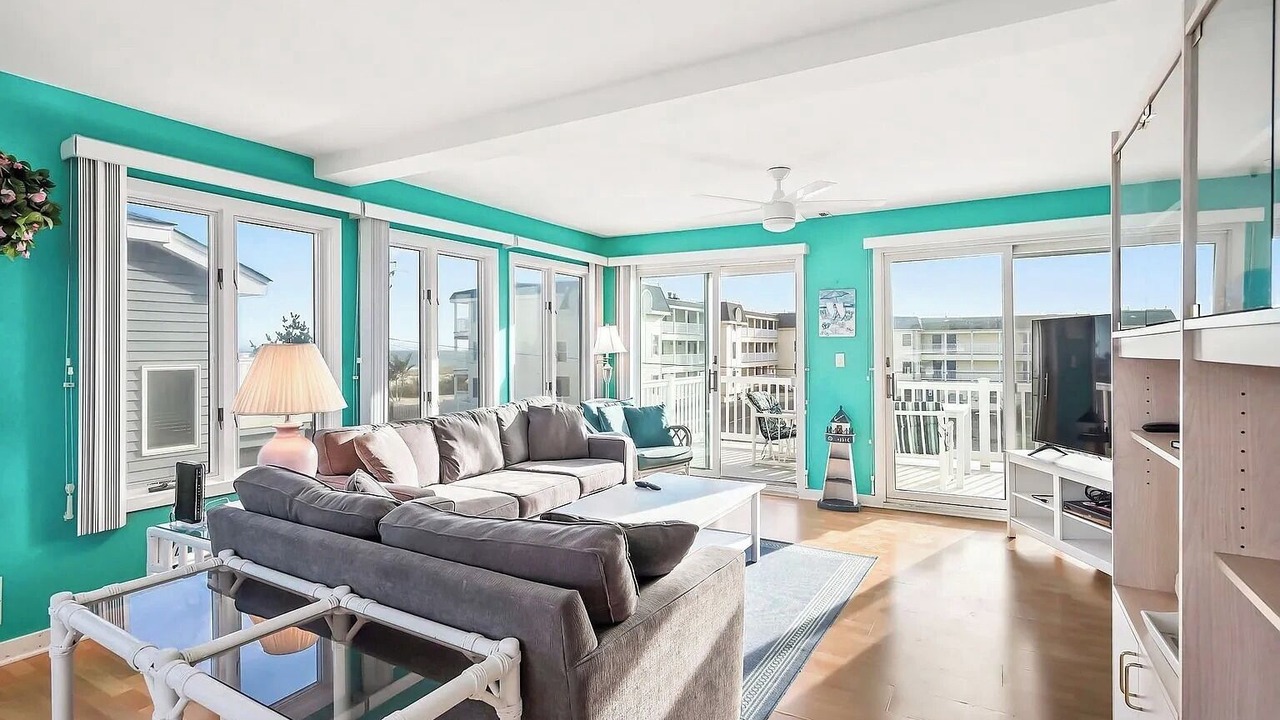 Photo of Livingroom in Ship Bottom
