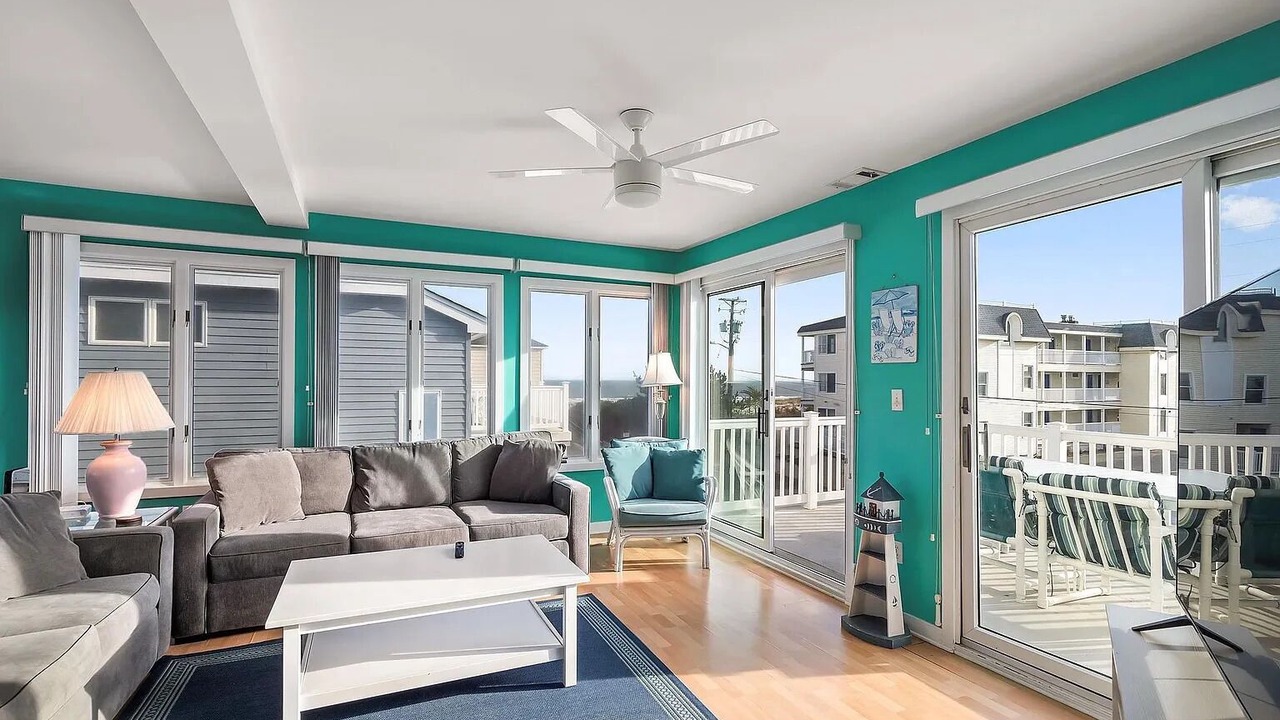 Photo of Livingroom in Ship Bottom