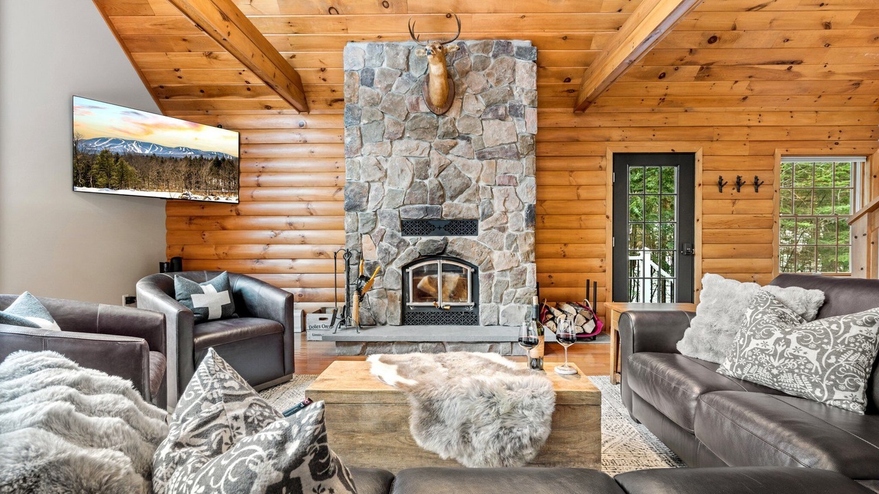 Photo of Livingroom in Bethel