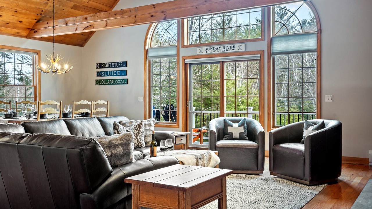 Photo of Livingroom in Bethel