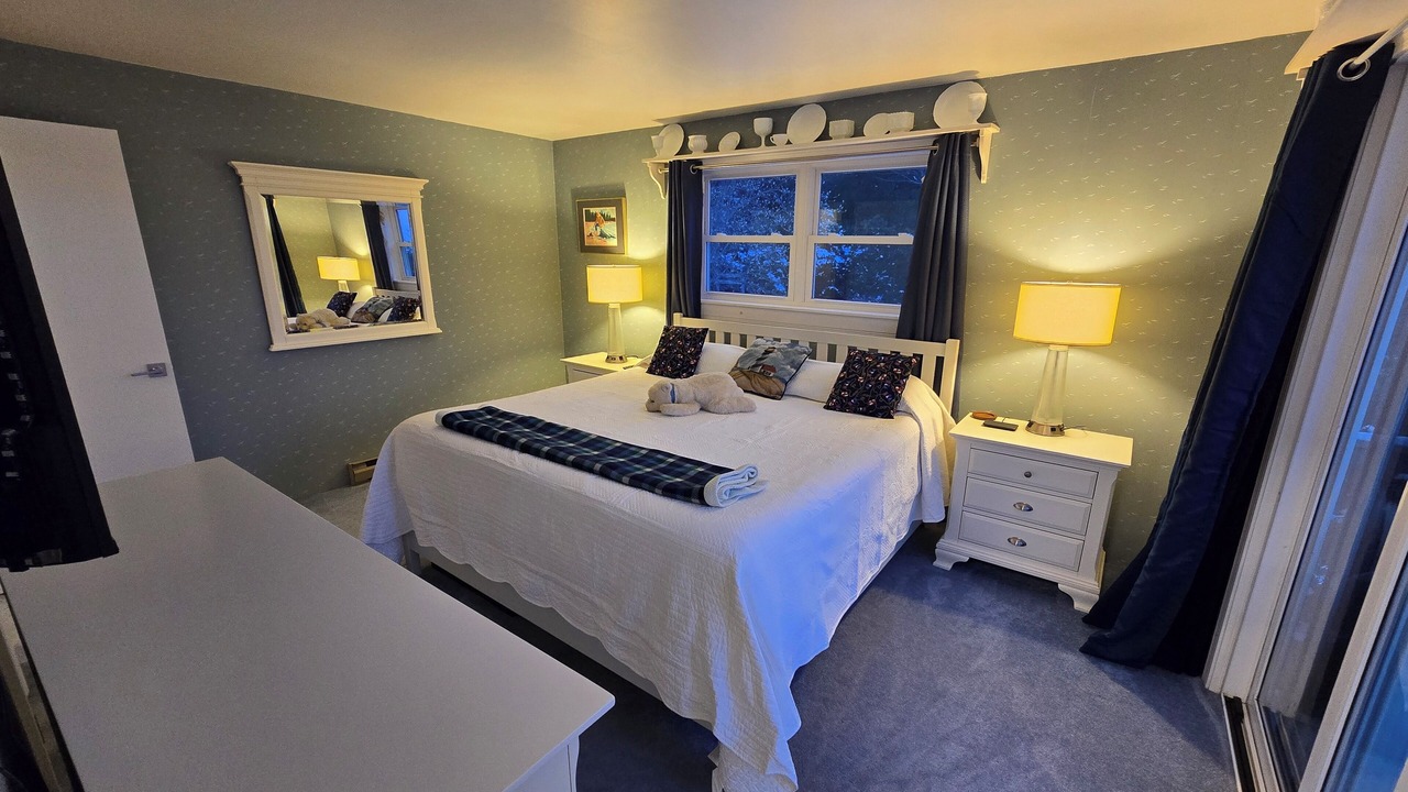 Photo of Bedroom in Hall Quarry