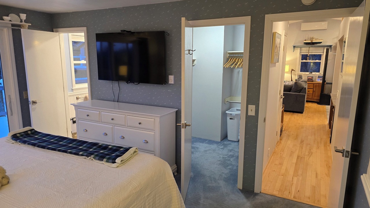 Photo of Bedroom in Hall Quarry