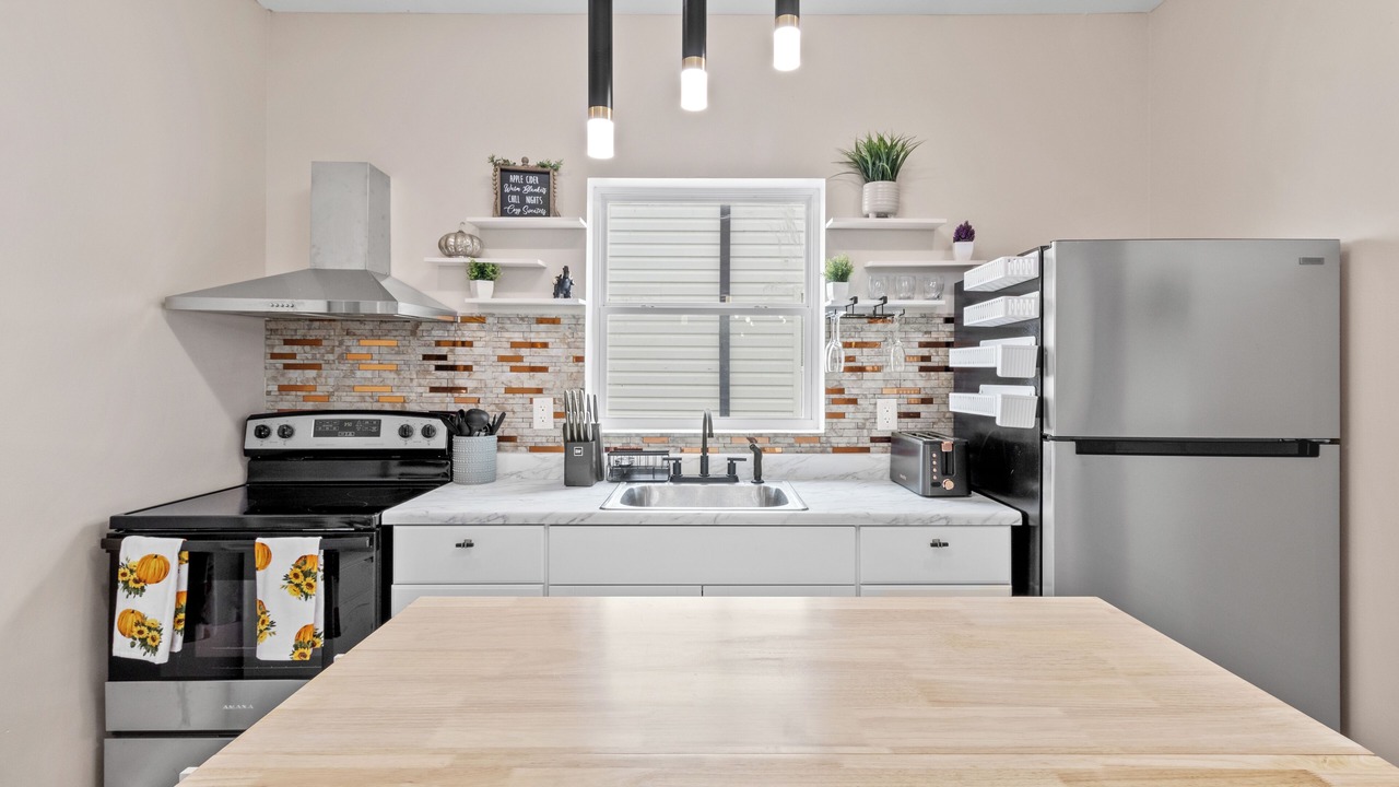 Photo of Kitchen in Elizabeth