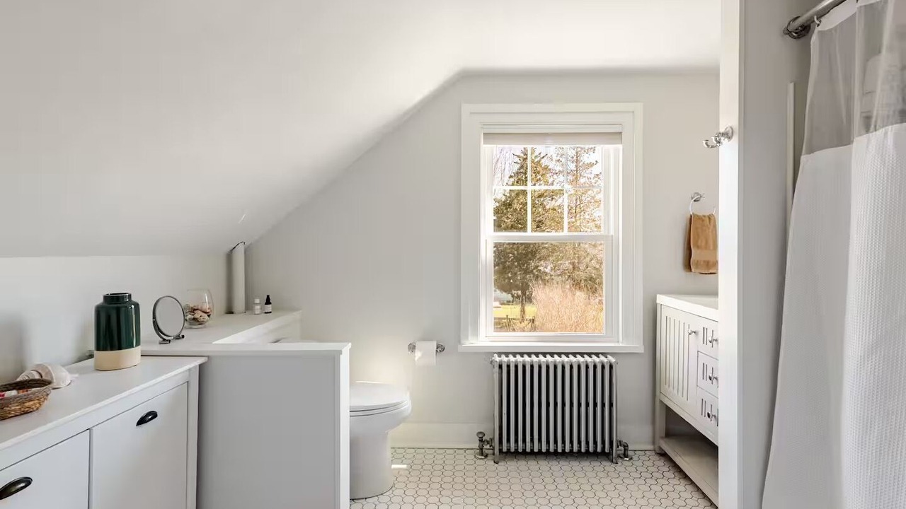 Photo of Bathroom in Greenport West